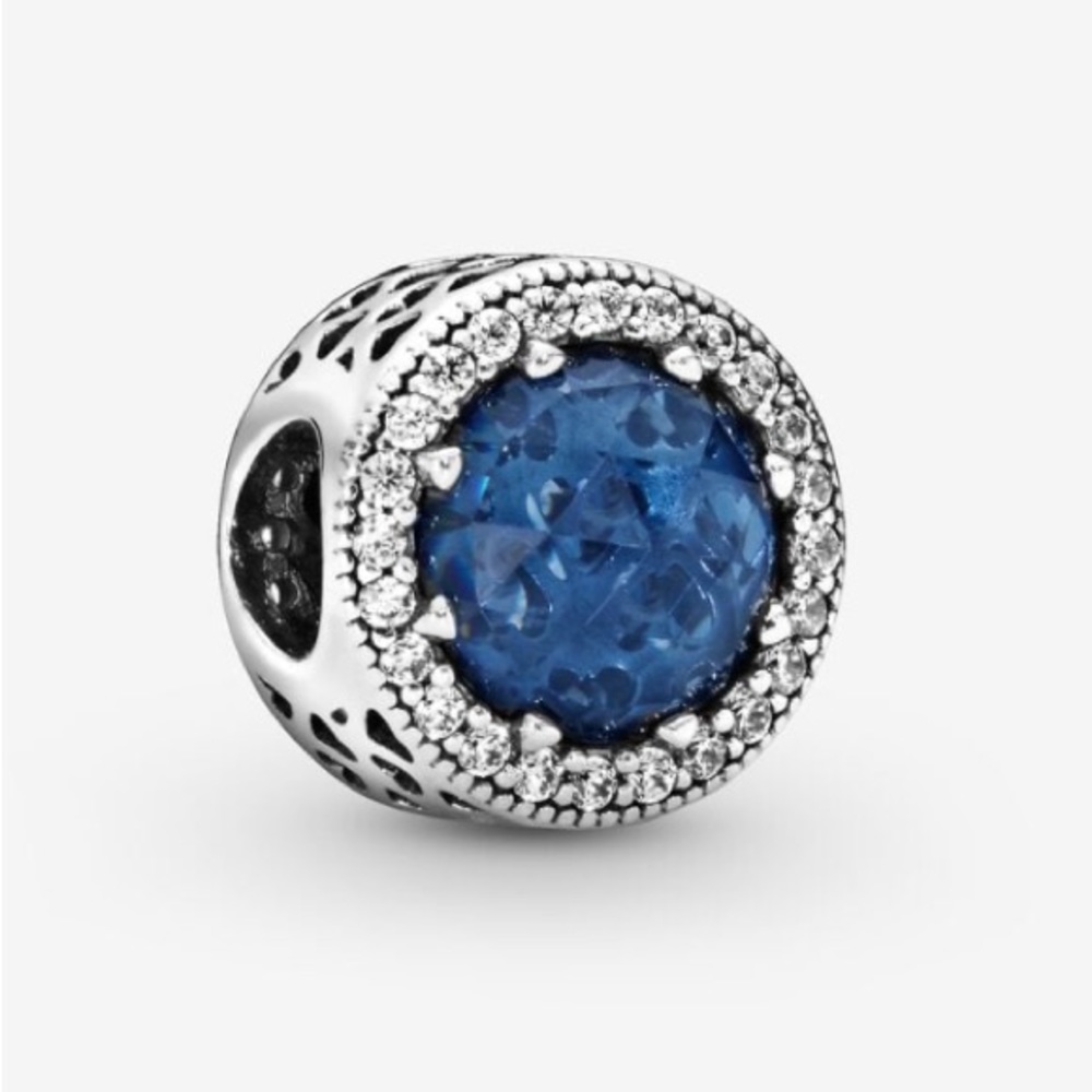 Pandora Sparkling Dark Blue Charm